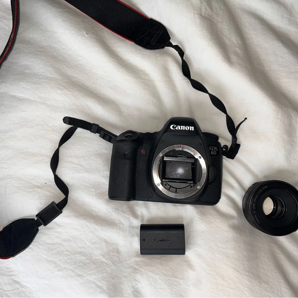 Canon EOS 6D with 50mm 1.8 lens - battery/strap and charger included